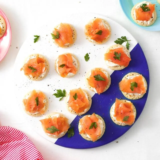 - ​​Christmas pet Christmas clothingM&S Scottish 20 Mini Smoked Salmon Blinis   400g